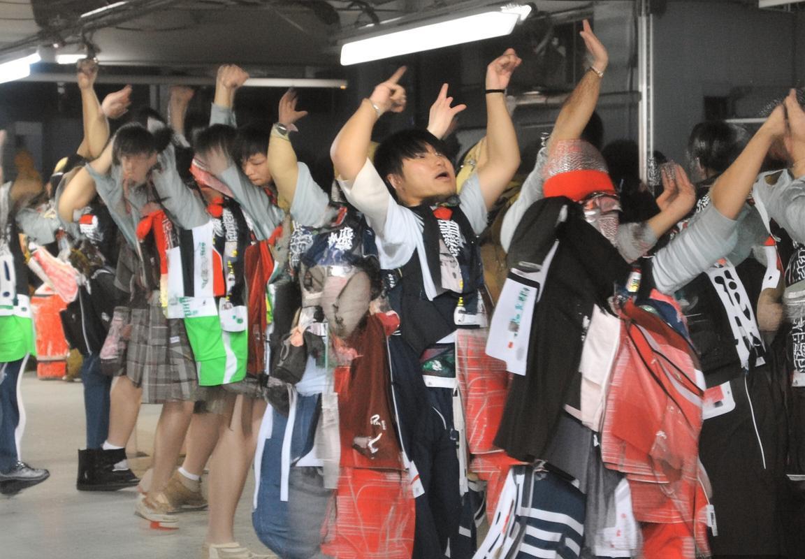 S15全球总决赛T1战队开门红，Faker阿狸五杀碾压100T